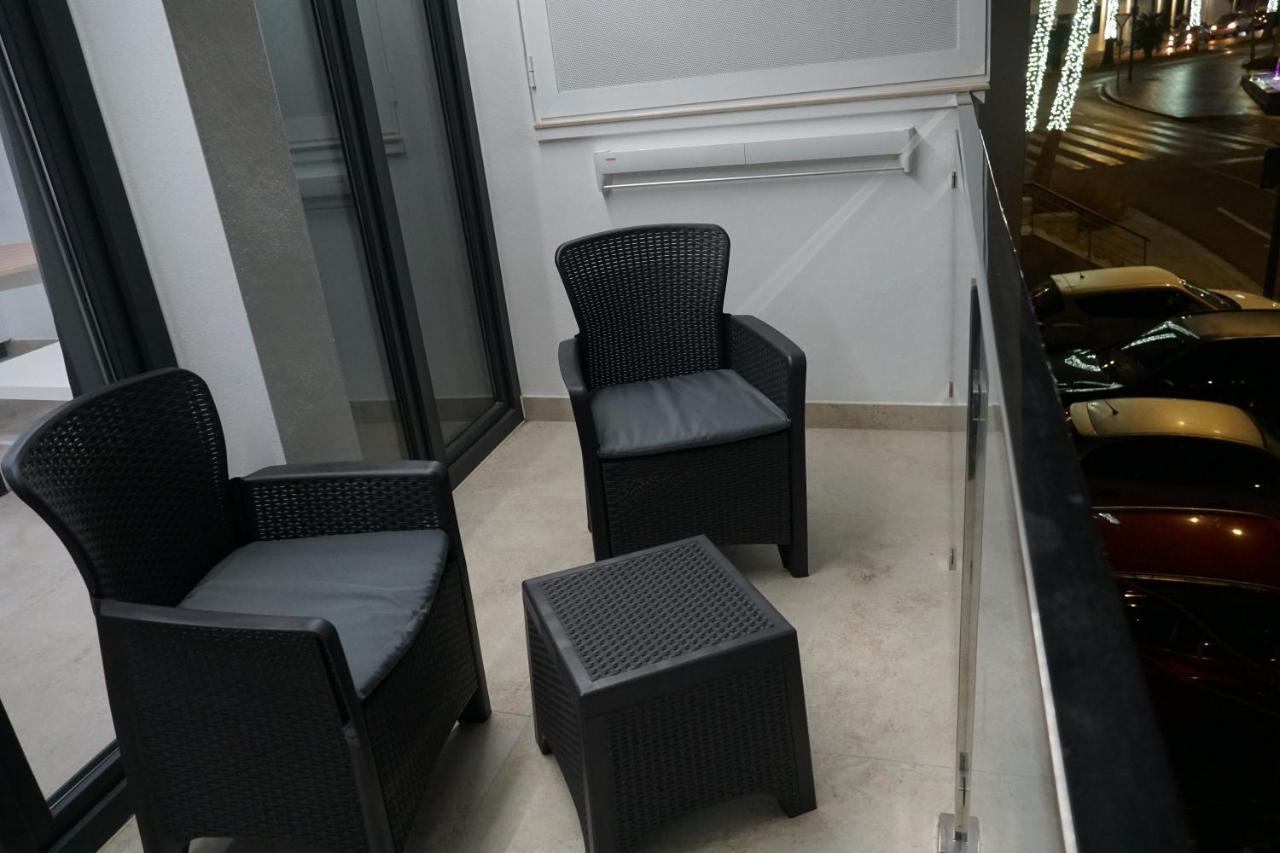 Apartamento Turistico Hermanos Infantes Estepona Bagian luar foto